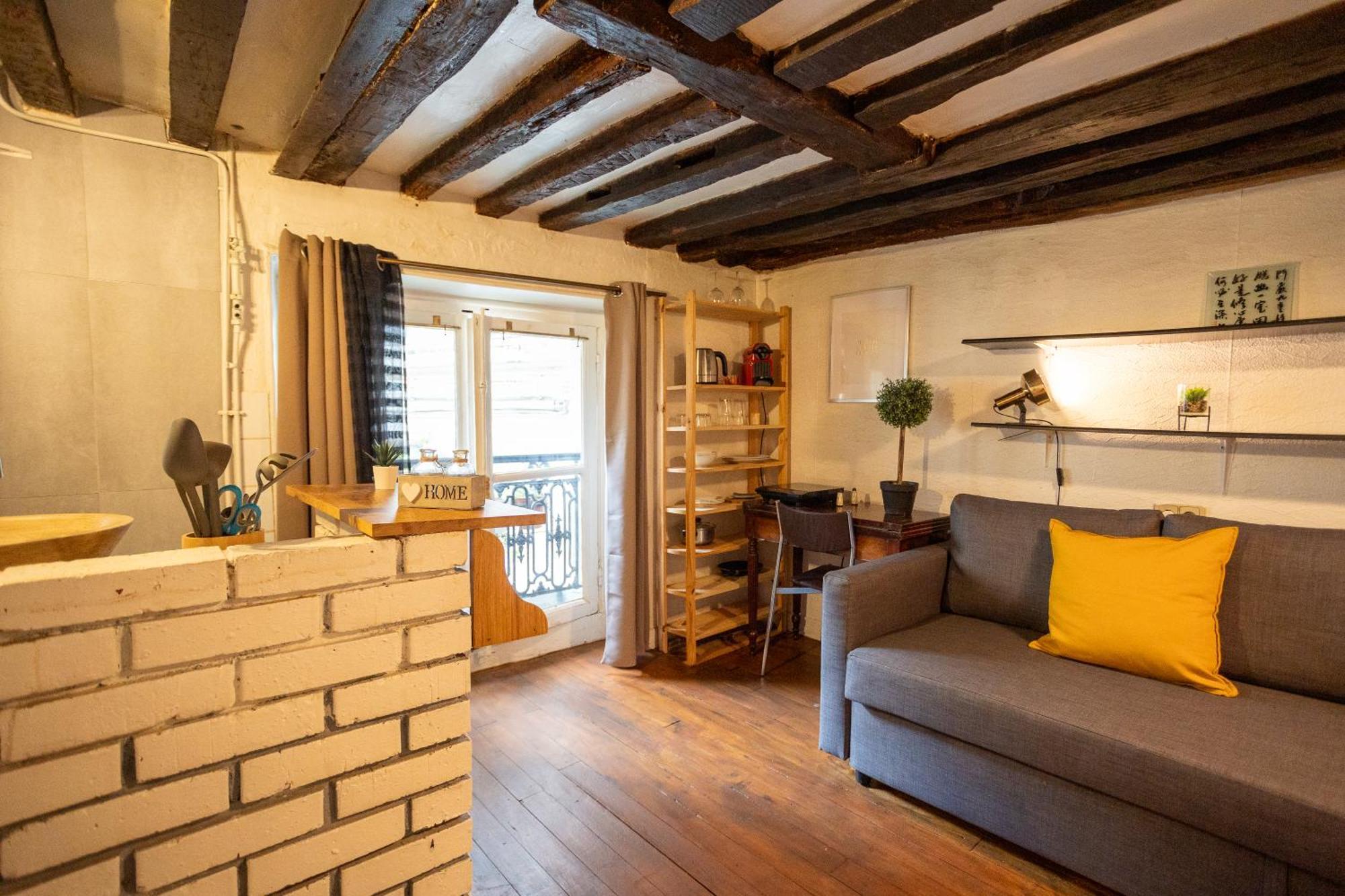 Appartamento Studio Cosy Romantique En Plein Coeur De Parigi Esterno foto